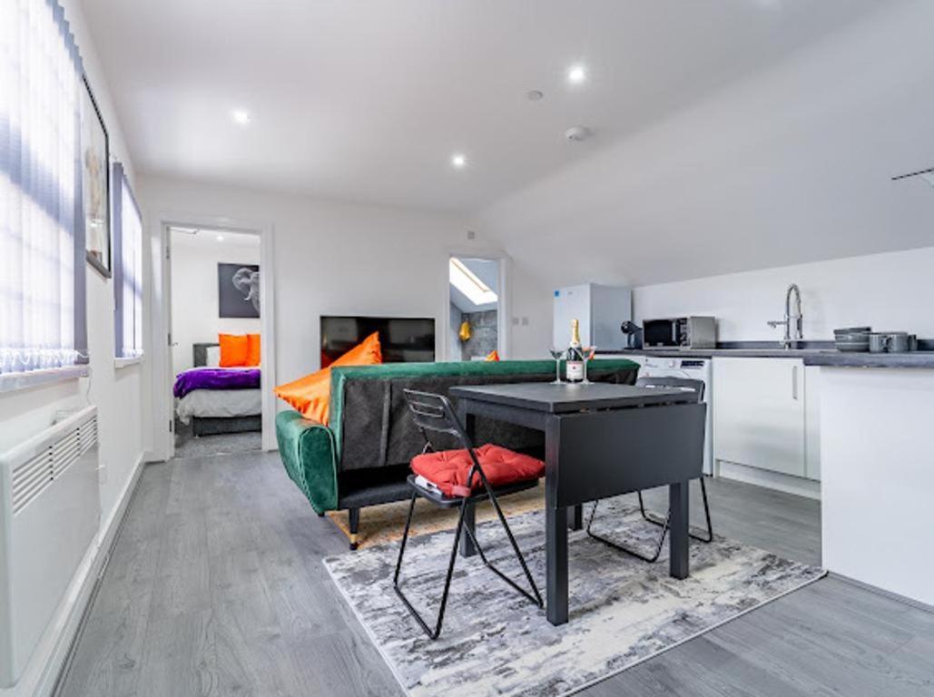 Cool Top Floor Apartment Very Near Birmingham Centre Zewnętrze zdjęcie
