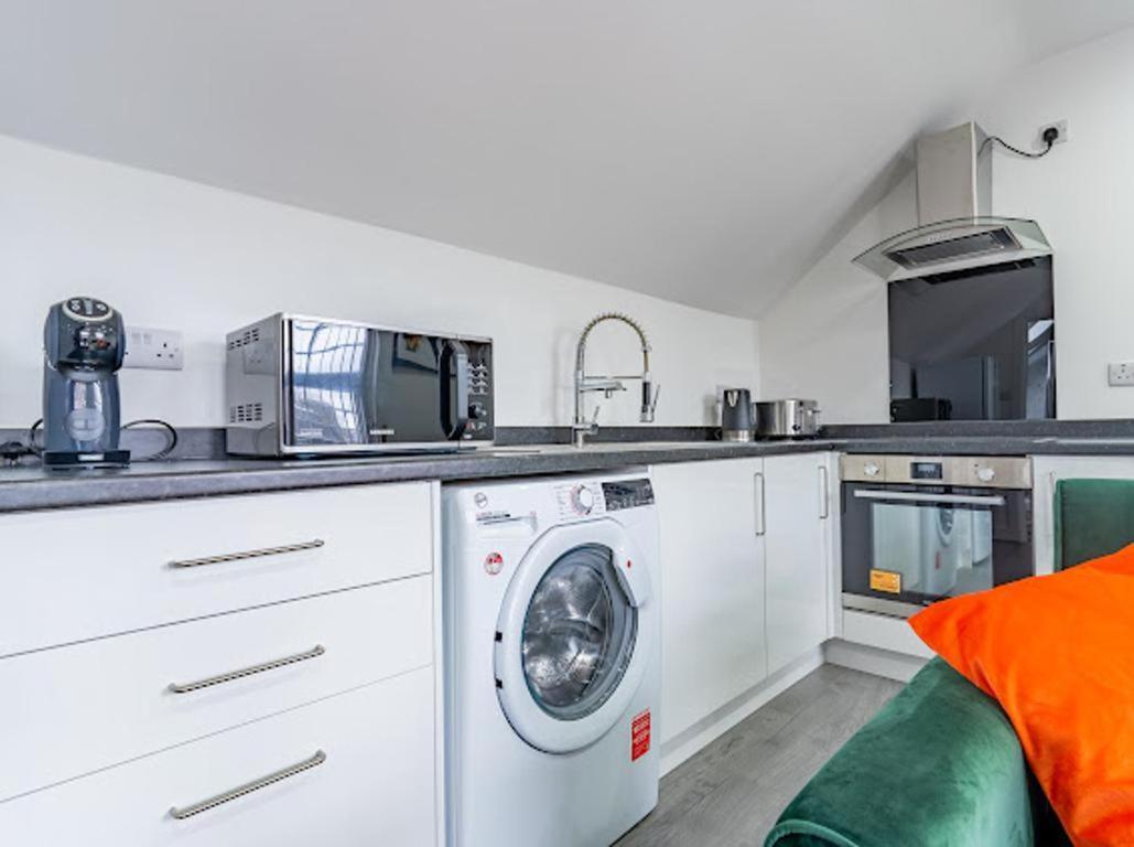 Cool Top Floor Apartment Very Near Birmingham Centre Zewnętrze zdjęcie